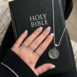 LADIES JESUS QUARTER NECKLACE